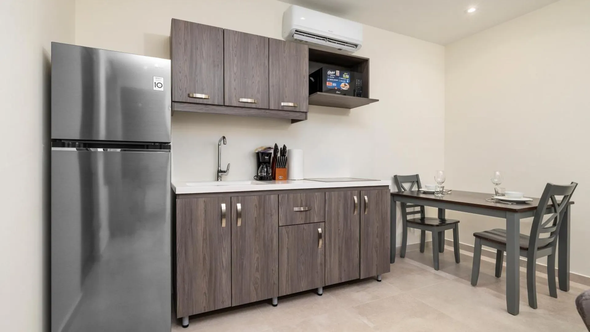 5 Minutes Walk To Beach Palmbeach 623 By Bocobay Palm Beach Apartment